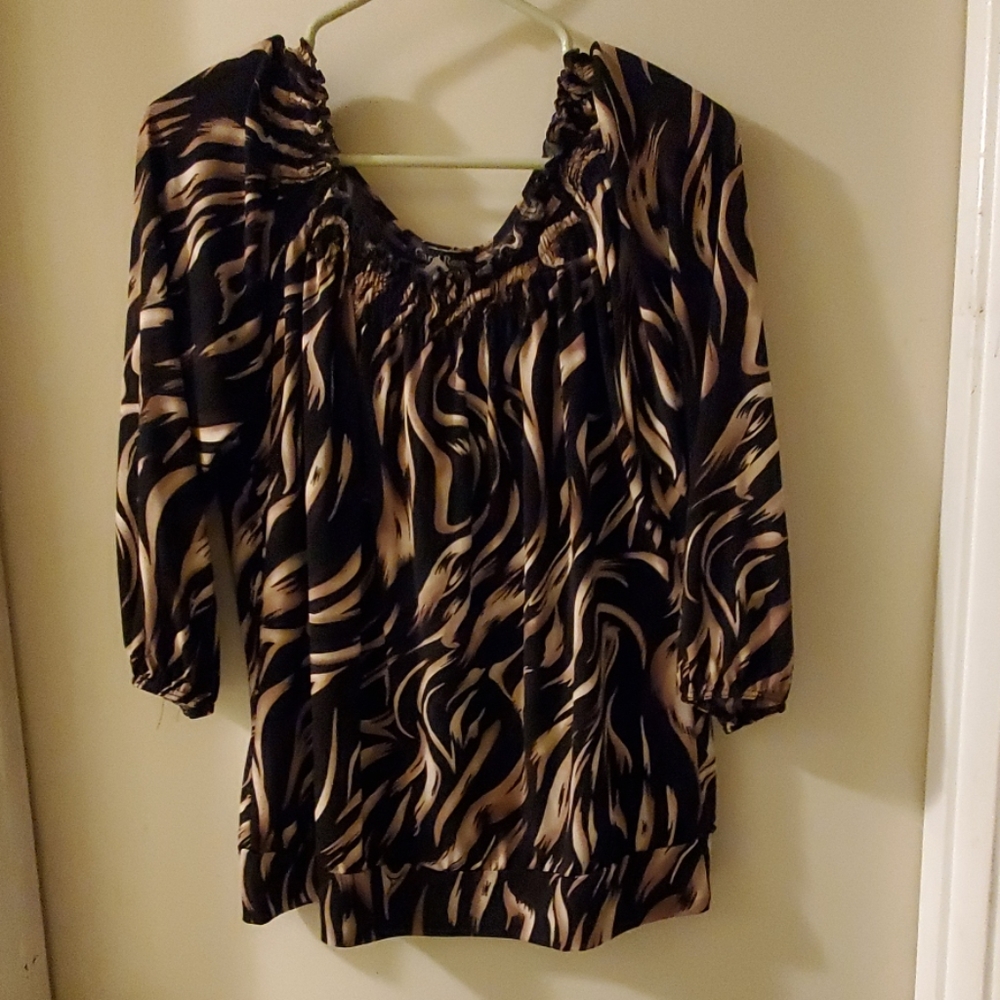 Mid sleeve blouse